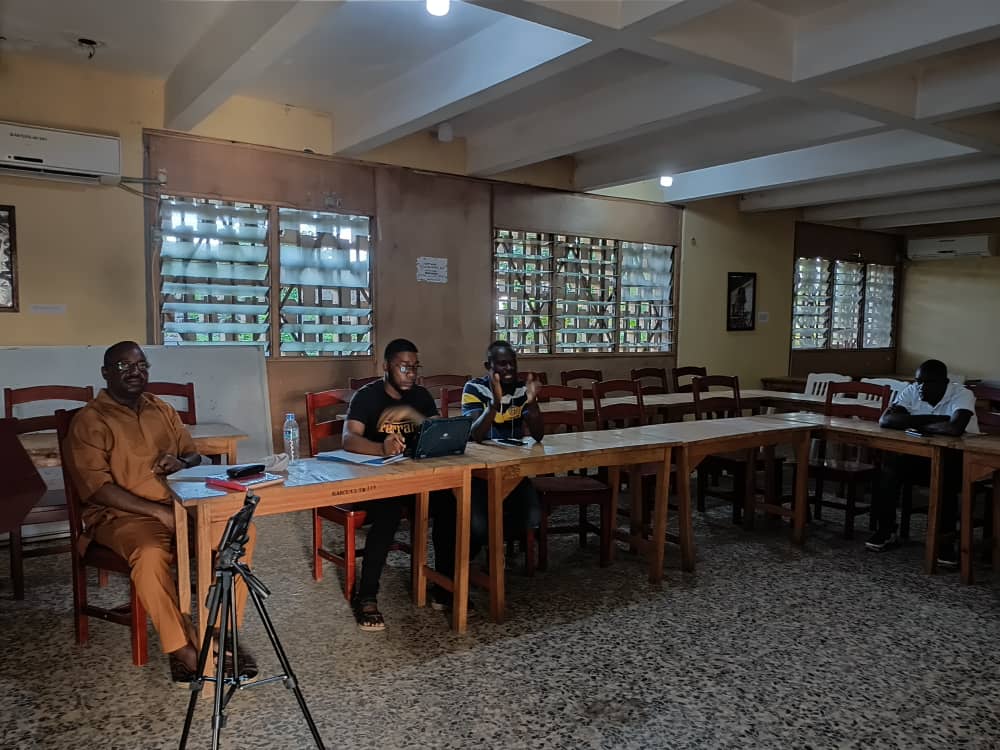 Empowerment of the Youths through contemporary environmental education